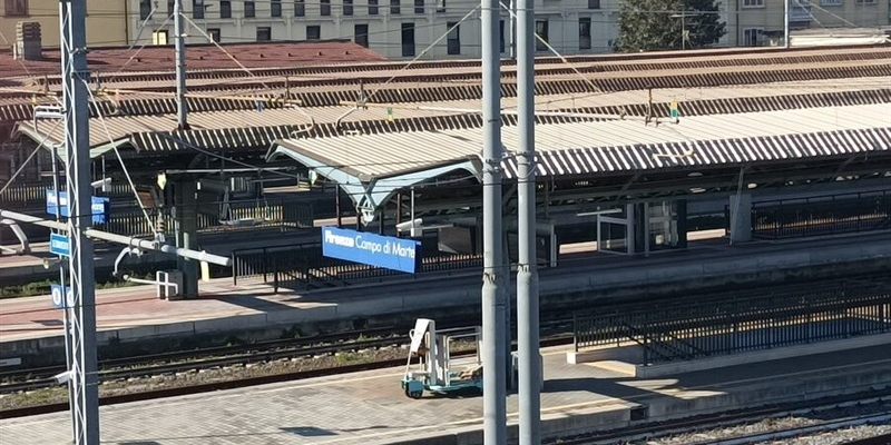 Treni, linea Firenze-Pisa: lavori notturni per il rinnovo di binari 