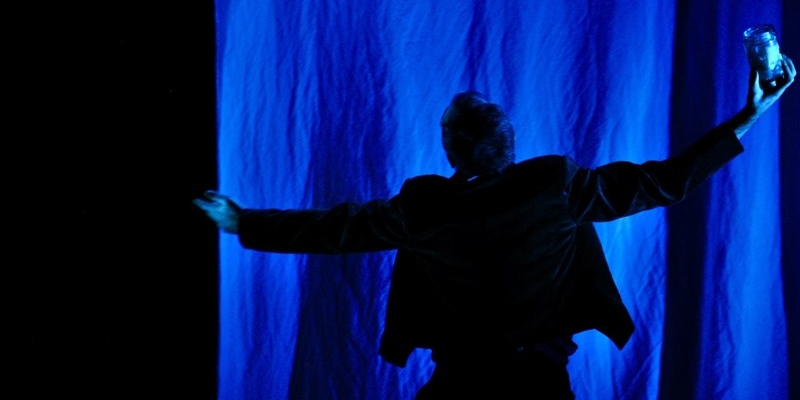 Meraki Teatro in “POeSIA (e l’invisibile)”. Al Corsini venerdì 7 novembre ore 21 nell'ambito di "POIETICA"