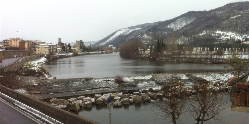 Lavori di manutenzione stradale sulla SS 67 a Sieci con senso unico alternato