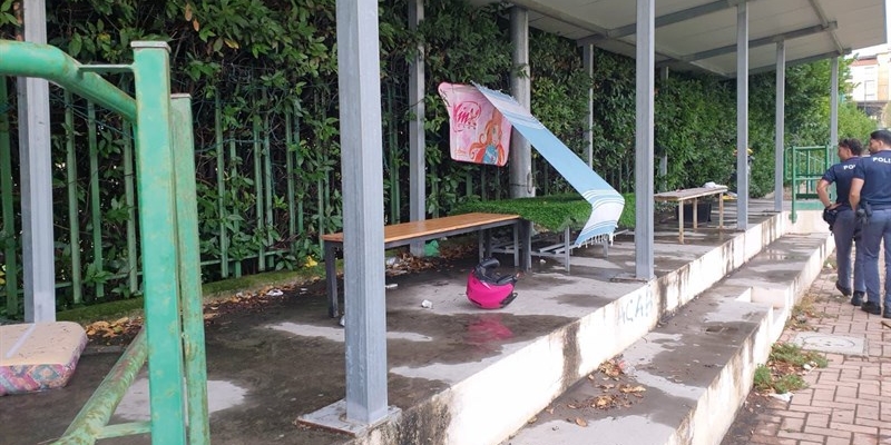 Isolotto, degrado senza freni: balordi nelle strutture sportive per colpa dei ritardi del Comune? - FOTO