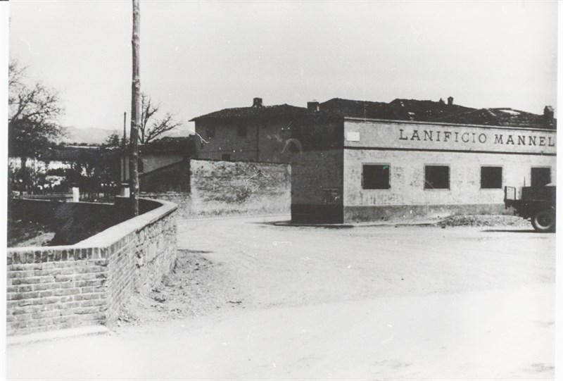 Il muro perimetrale al Ponterosso in una immagine della fine degli anni ’30 del ‘900.