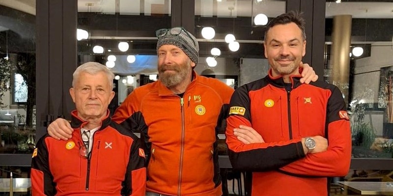 Rinaldelli al centro 