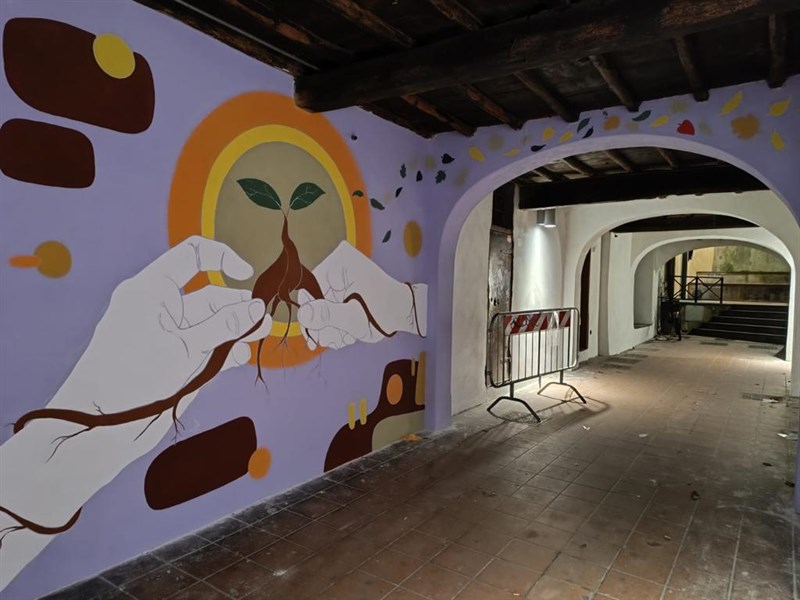 Alcuni particolari dei disegni murales realizzati a Figline e Incisa per Autumnia 