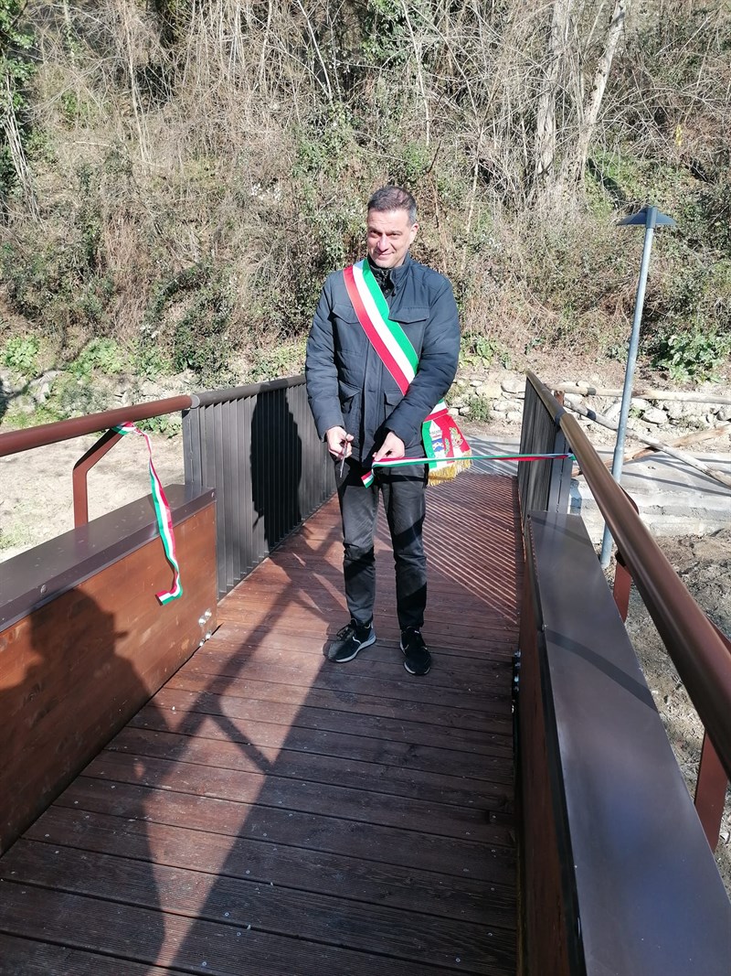 Inaugurazione passerella pedonale al Lago di Londa