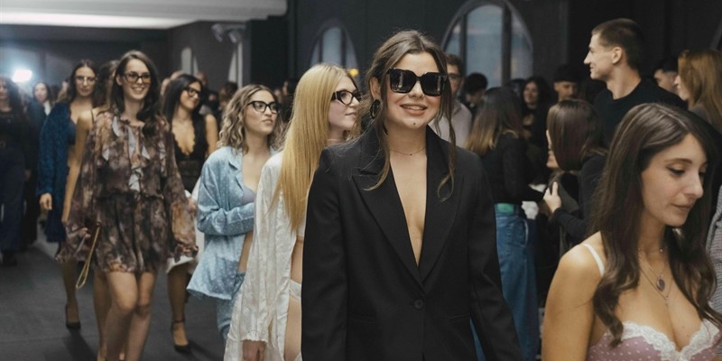 Il Mugello si veste di luce: emozioni e comunità alla sfilata “L’Officina della Moda Vol. 2”