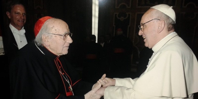 Il Maestro Mons. Domenico Bartolucci con Papa Francesco 