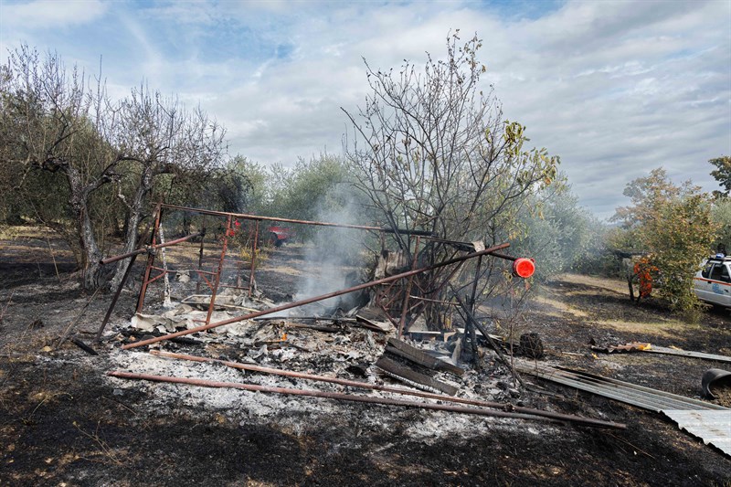 Operazioni di spegnimento dell'incendio a Galiga, nel Comune di Pontassieve