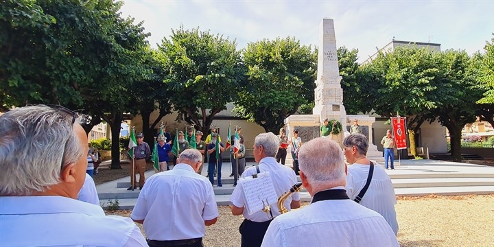 La Filarmonica “Giuseppe Verdi” e AUSER insieme per celebrare il Monumento ai Caduti della Grande Guerra
