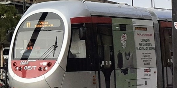 Tramvia nel caos, gest accusa AT. Aumentati i bus sostitutivi dopo giorni di disagi