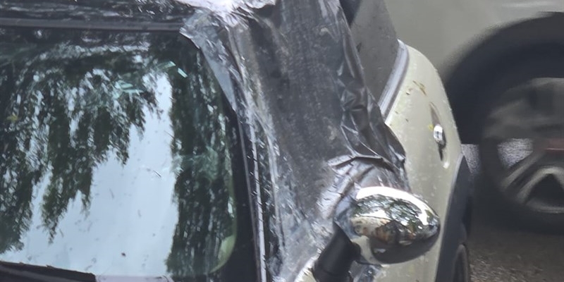 Spaccate in viale Gramsci