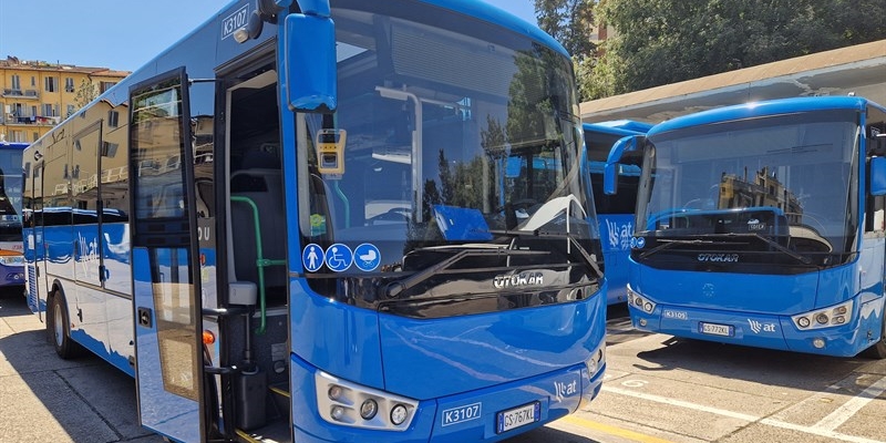 Autobus nuovi di Autolinee Toscane