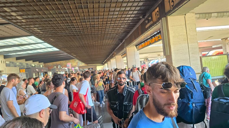 Treni fermi a Firenze