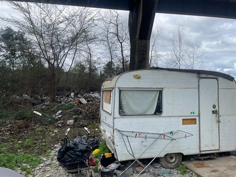 Accampamenti di fortuna sotto l'Indiano