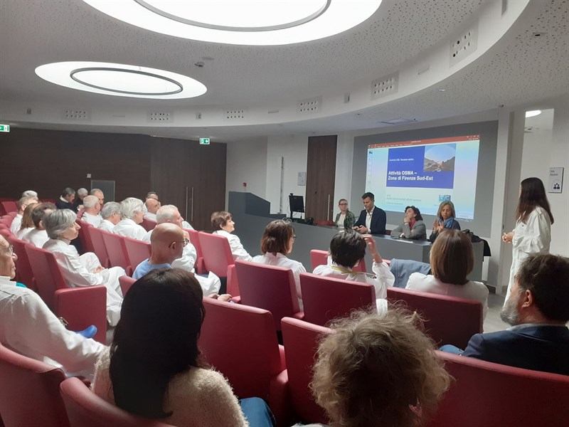 La Direzione in Sala Conferenze con il personale