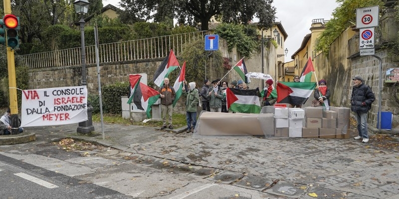 Flash-mob a Firenze per denunciare la condizione dei palestinesi