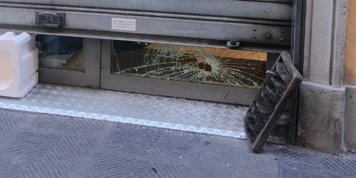 Firenze: commercianti esasperati dalle spaccate senza fine nell'indifferenza della sindaca