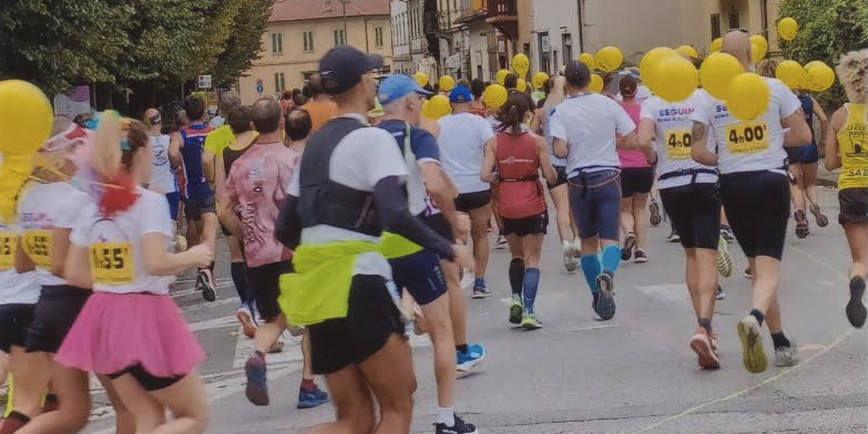 La partenza da piazza Dante della Maratona del
Mugello dello scorso anno