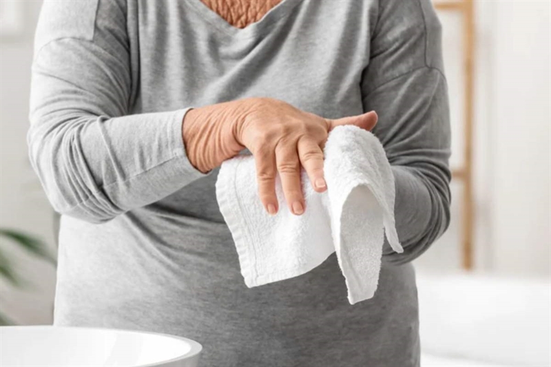 Il lavaggio quotidiano può diventare un problema per la pelle matura - okmugello.it