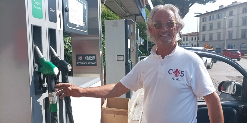 Salvatore Chiaracane e la sua pompa di benzina