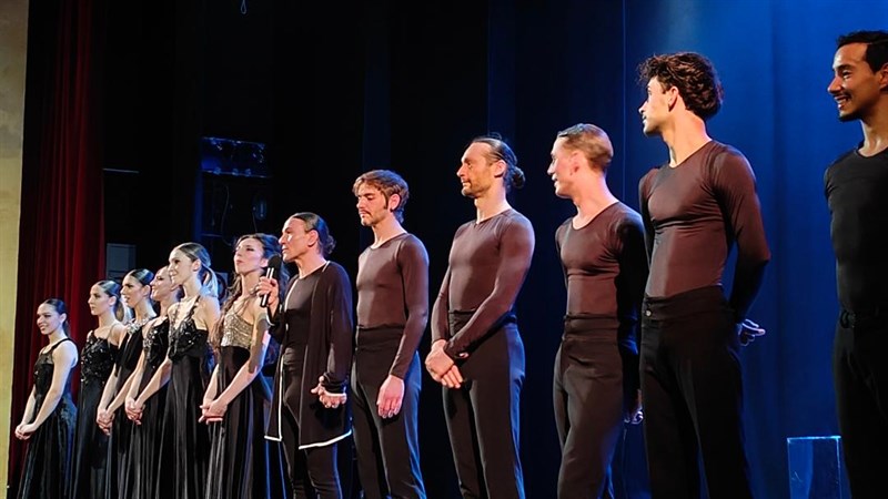 Grandioso successo della  Lyric Dance Company al Corsini di Barberino: strepitoso "Love is a losing game" con la musica di Amy Winehouse