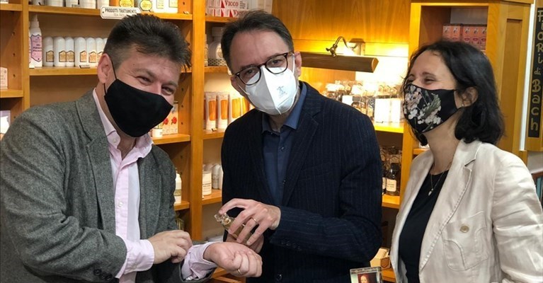 la nascita dell'artigiano profumiere