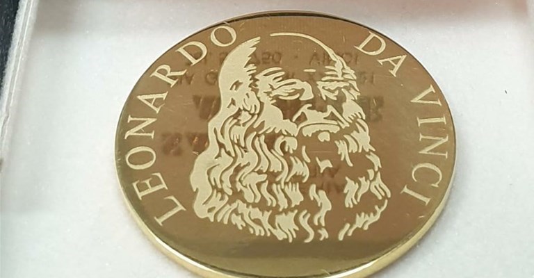 medaglia d'oro Leonardiana assegnata a "Quel Genio del mio amico" di Sarti