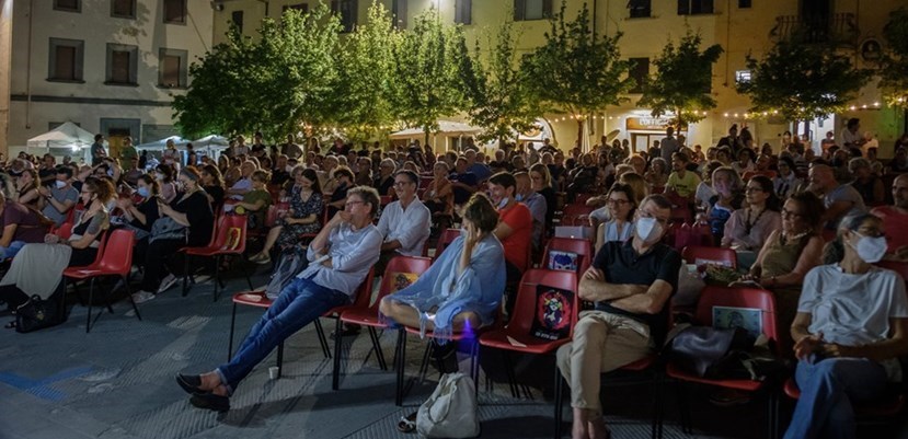 Piazza dei Popoli platea