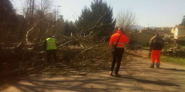 Superlavoro per il cantiere comunale. Gli interventi