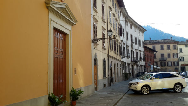 La Chiesa del Suffragio e il suo presepe. Storia marradese