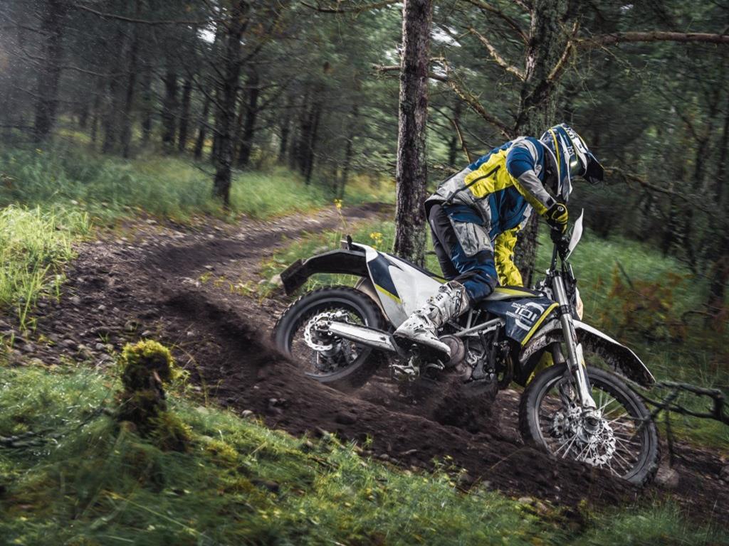 Enduro sulla Via degli Dei? Polemica a Firenzuola