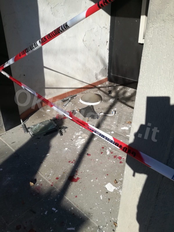 asplosione-bancomatcavallina_2