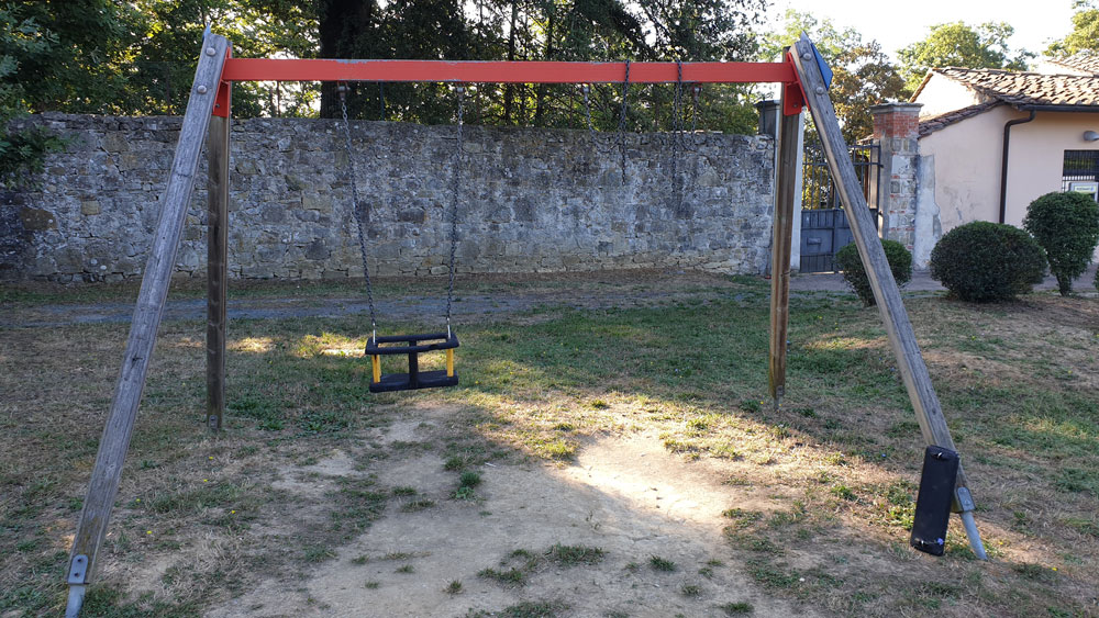 Interpellanza sul degrado degli arredi nei giardini pubblici di Vaglia