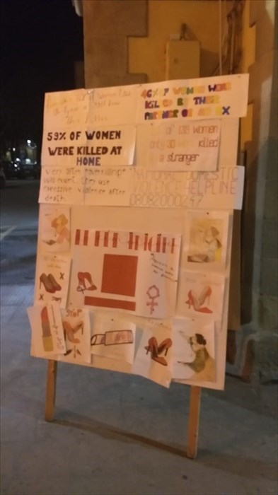 Cartellone studenti Vicchio per inaugurazione panchina rossa