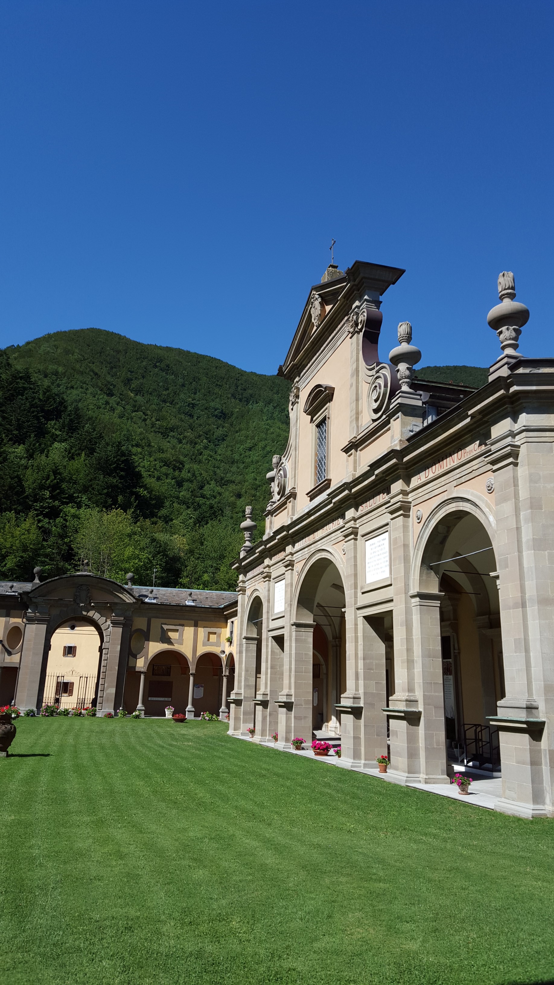 Gli alpini al Santuario della Madonna di Boccadirio. Info